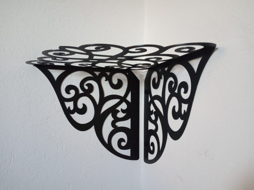 Openwork Metal Corner Shelf 37 cm - Image 4