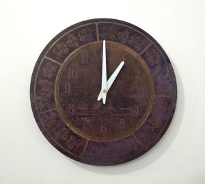 Hanging Clock Old Fashioned 30 cm