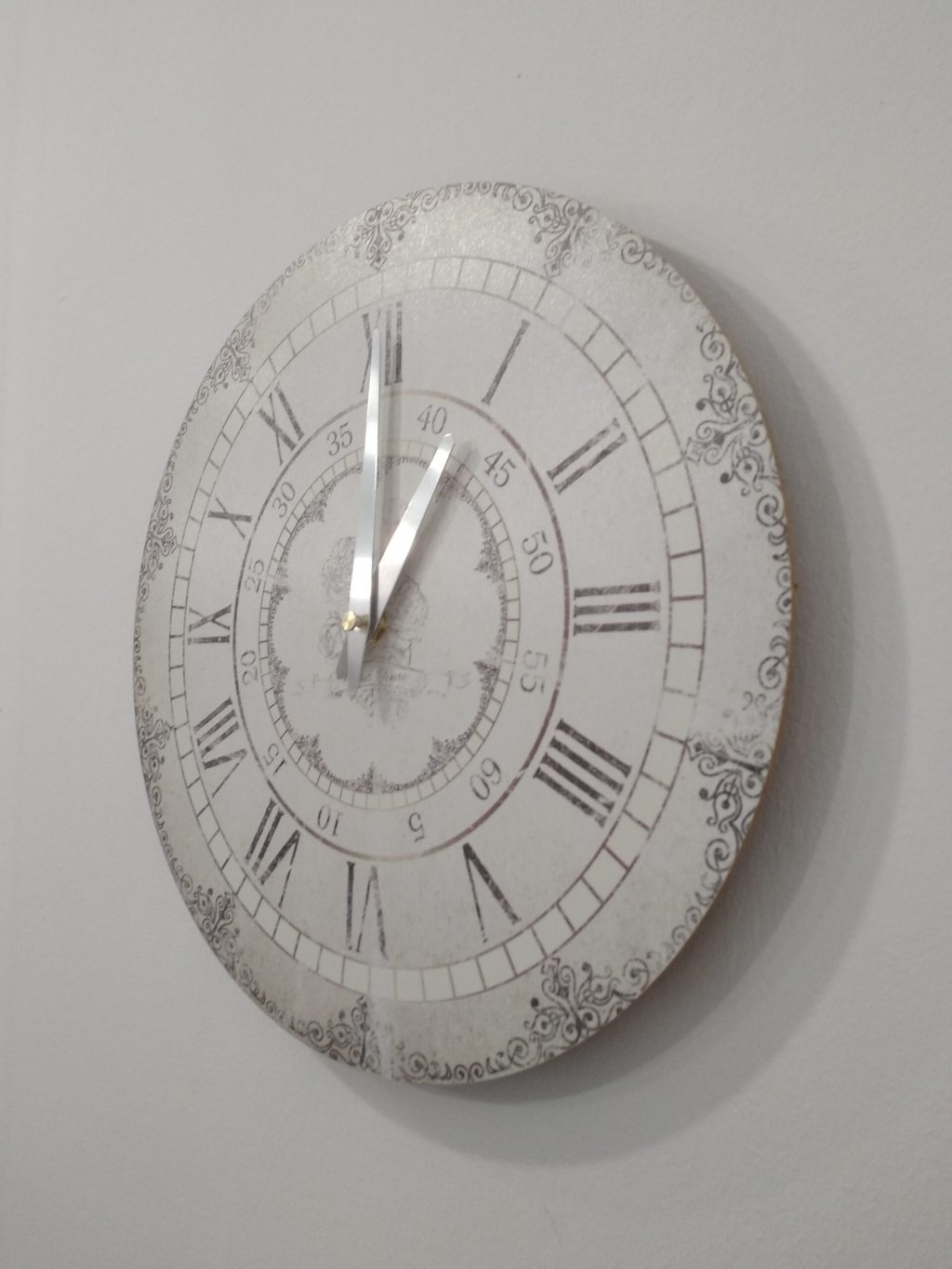 Bedroom Clock Time 30 cm - Image 3