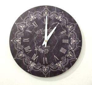 Hanging Clock Lace 30 cm
