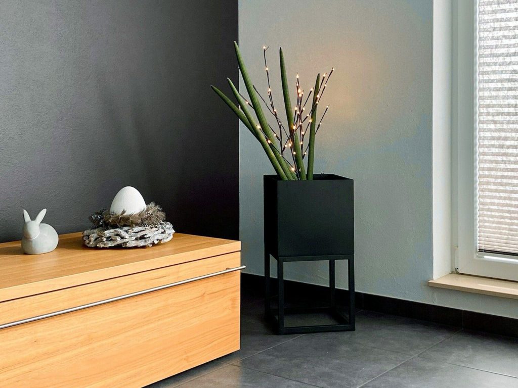 Flower Stand with Deep Pot 30x30x60 - Image 5