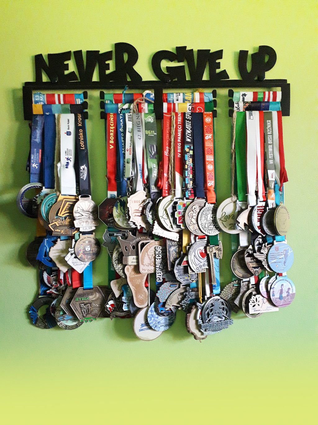 Medal Hanger Never give up 60 cm - Image 2