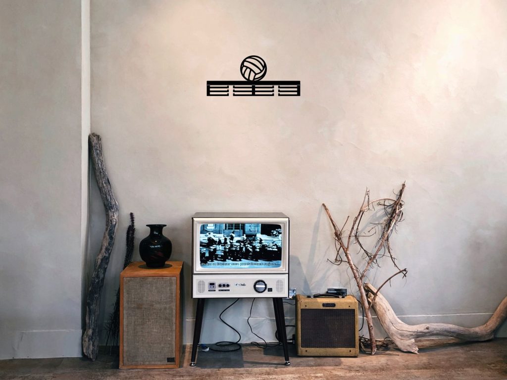 Medal Hanger Volleyball 40 cm - Image 2